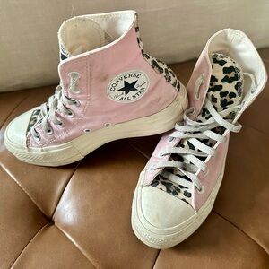 Converse pink & cheetah platform
